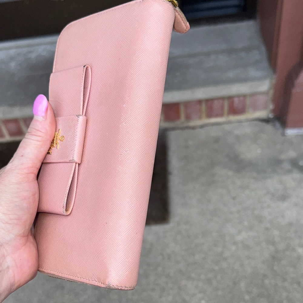 Prada Light Pink Bow Wallet GUC authentic - Picture 9 of 13